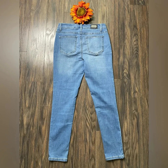 🦋B2G1🦋EARL JEAN Skinny Ankle Jeans | 6 | - Picture 6 of 8